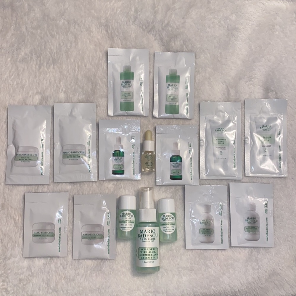 Bundle of 16 sample pieces by Mario Badescu